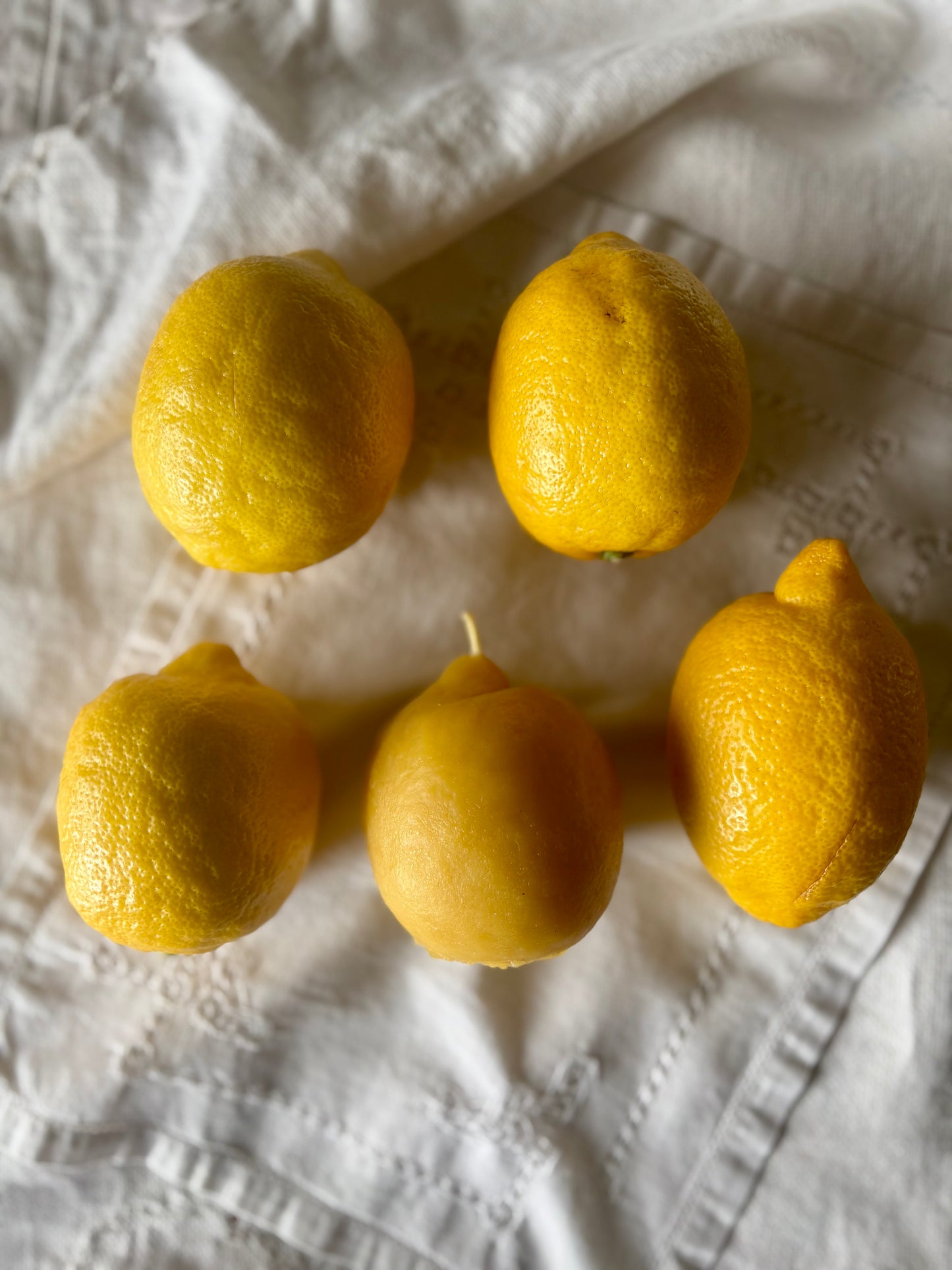 Hand-poured Lemon Beeswax Candle