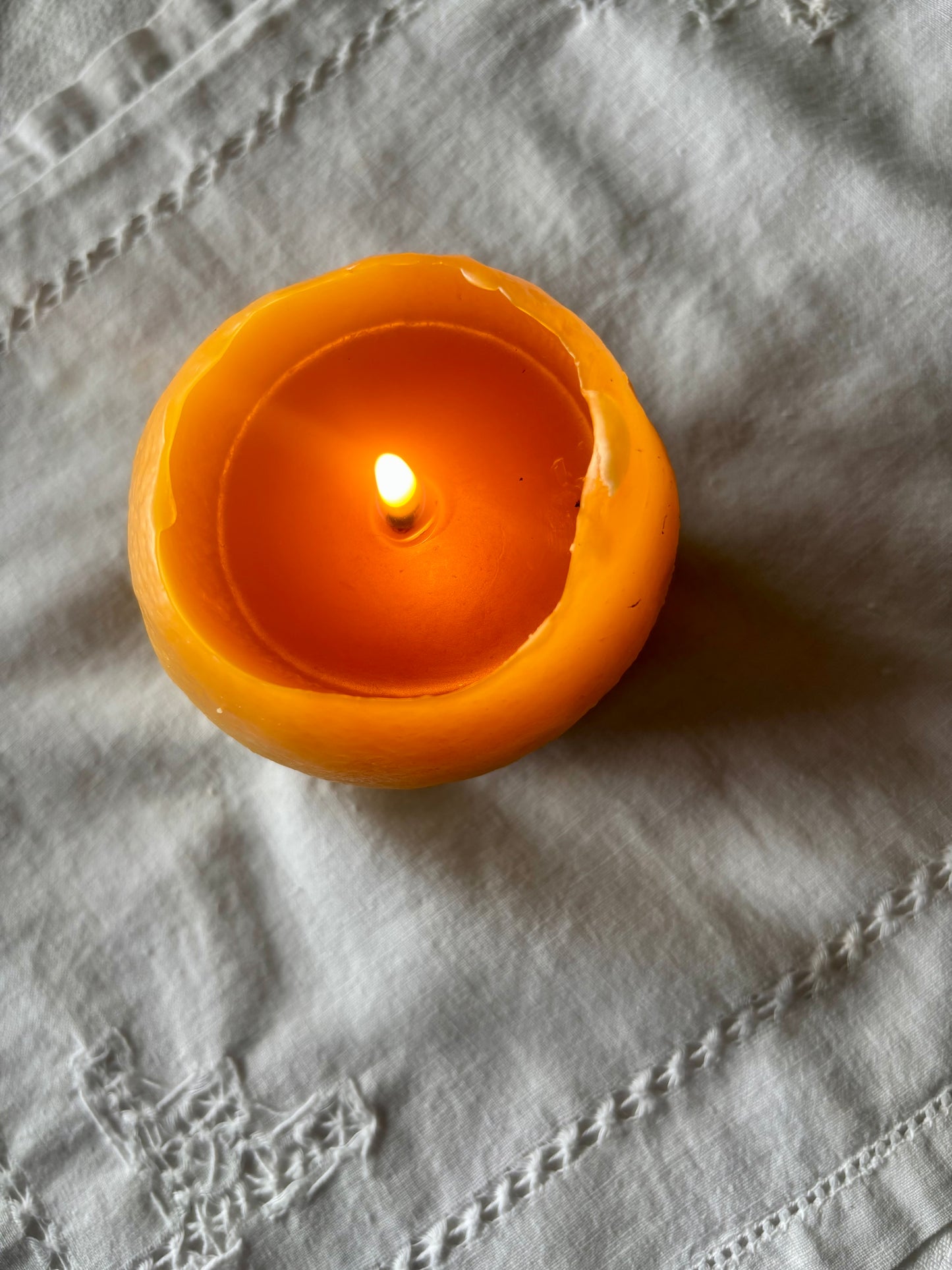 Hand-poured Lemon Beeswax Candle